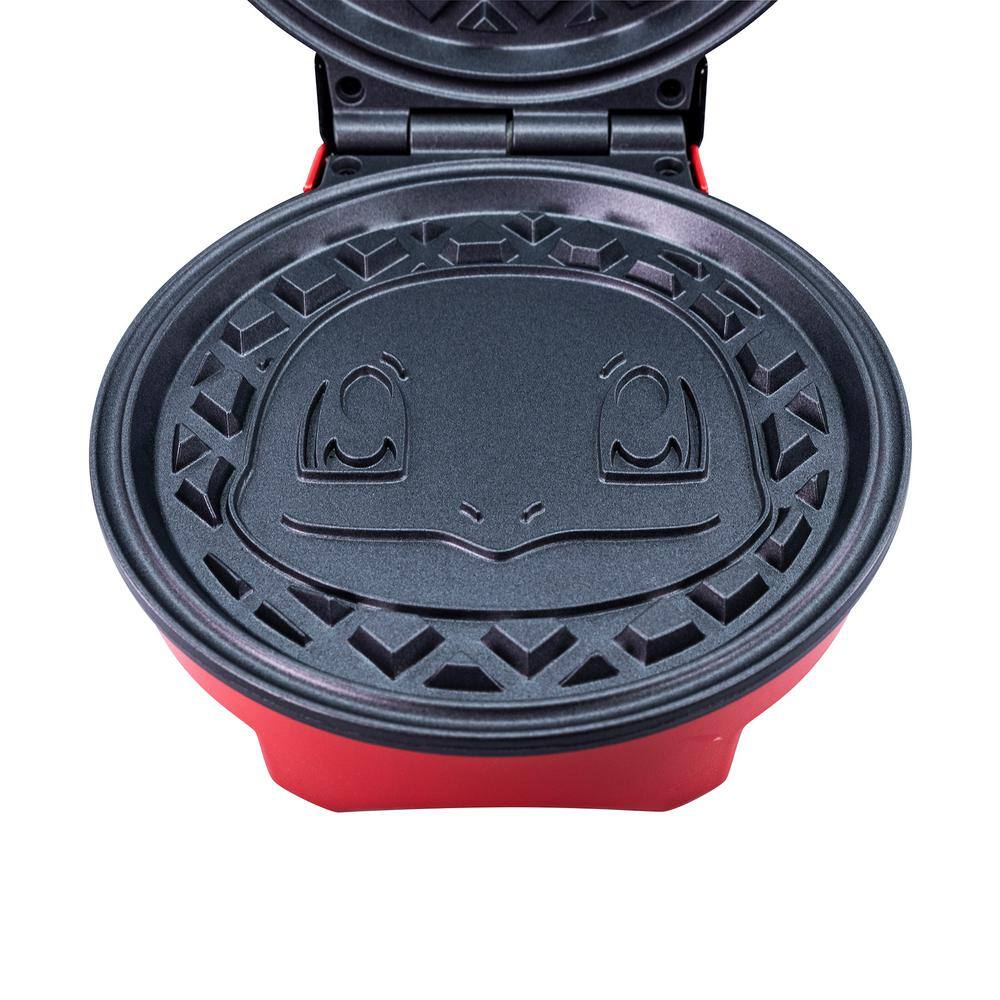 Uncanny Brands Pokemon 900 W 'Squirtle' Black American Round Waffle Maker WM1-POK-SQU