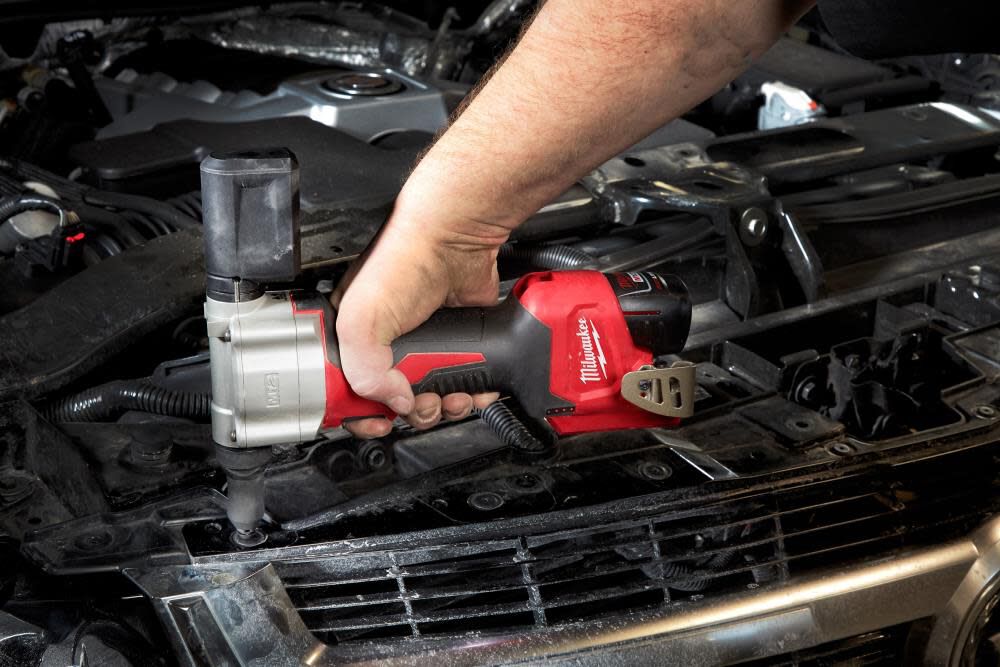 Milwaukee M12 Cordless Rivet Gun Bare Tool 2550-20 from Milwaukee