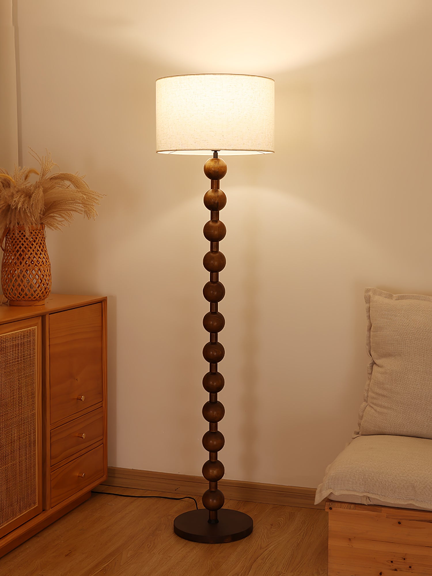 Hugo Barbell Floor Lamp