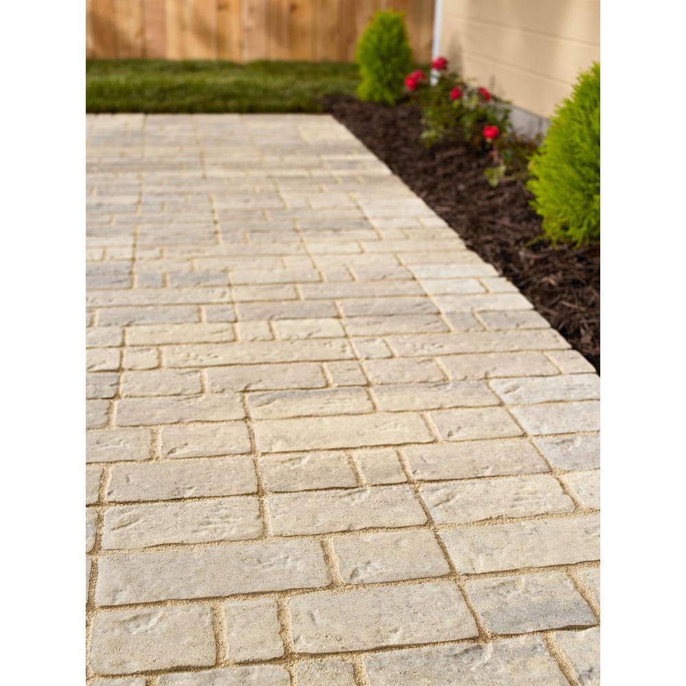 Valestone Hardscapes Rockford Stone 15.75 in. x 11.75 in. x 2 in. Cotswold Mist GrayTan Concrete Step Stone (112 Pcs  149 sq. ft.  Pallet) 12052407