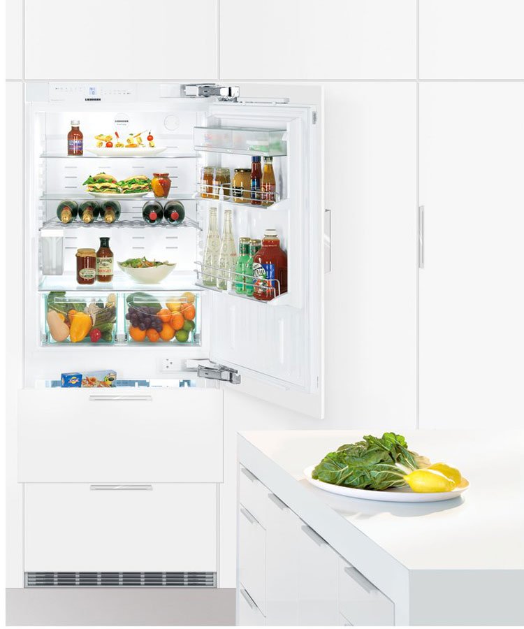 Liebherr 14.1 Cu. Ft. Built-In Refrigerator-Freezer with Right-Hinge， NoFrost and Custom Panels