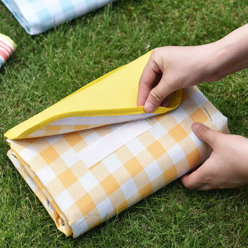 Waterproof thickened lattice 600D Oxford cloth camping lawn mat  portable moisture mat Outdoor picnic mat