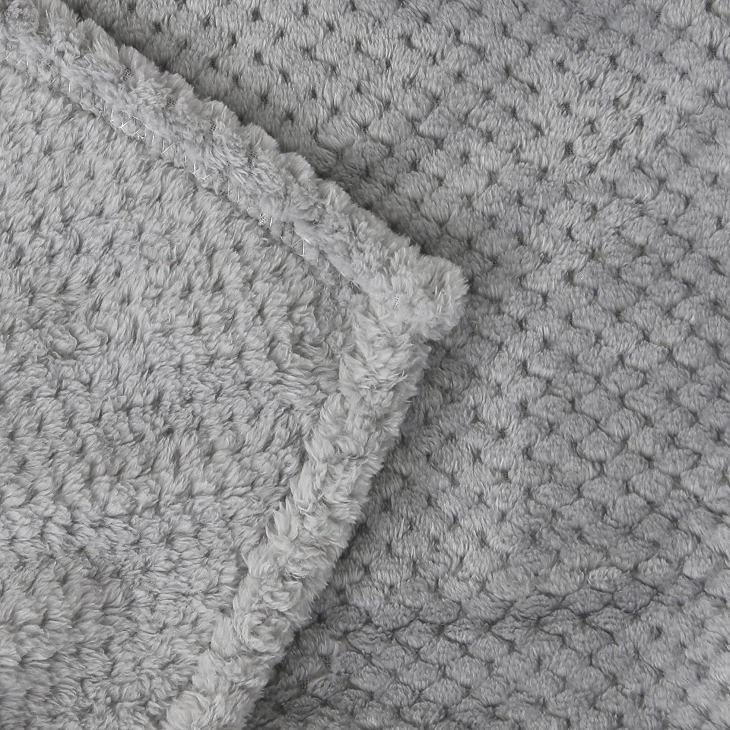 Exclusivo Mezcla Waffle Textured Soft Fleece Blanket， Large Throw Blanket(Light Grey， 50 x 70 inches)- Cozy， Warm and Lightweight