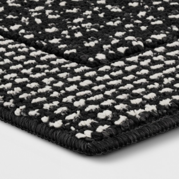 Washable Geometric Border Tufted Rug