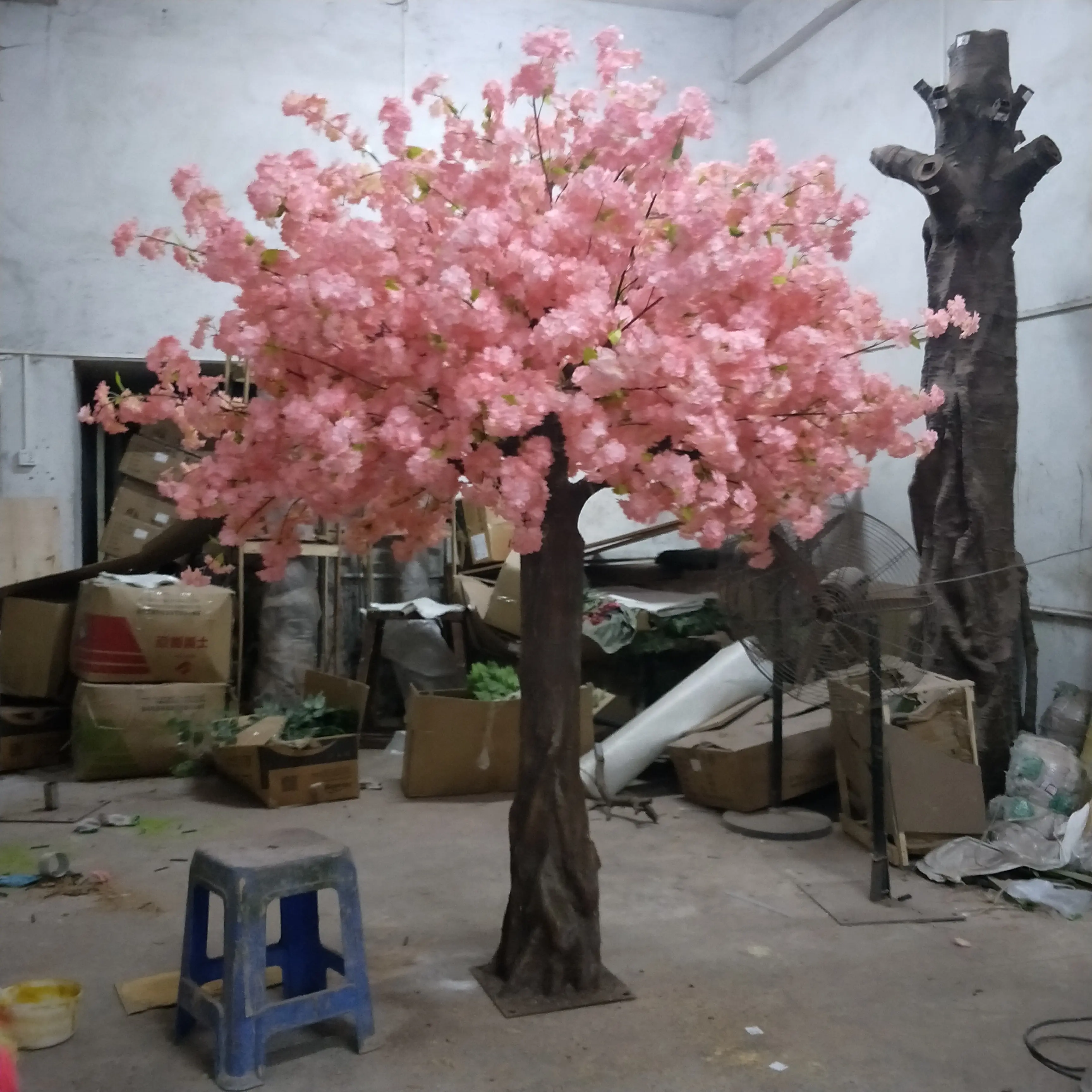 Guangdong factory direct supply artificial champagne cherry blossom tree for garden decoration