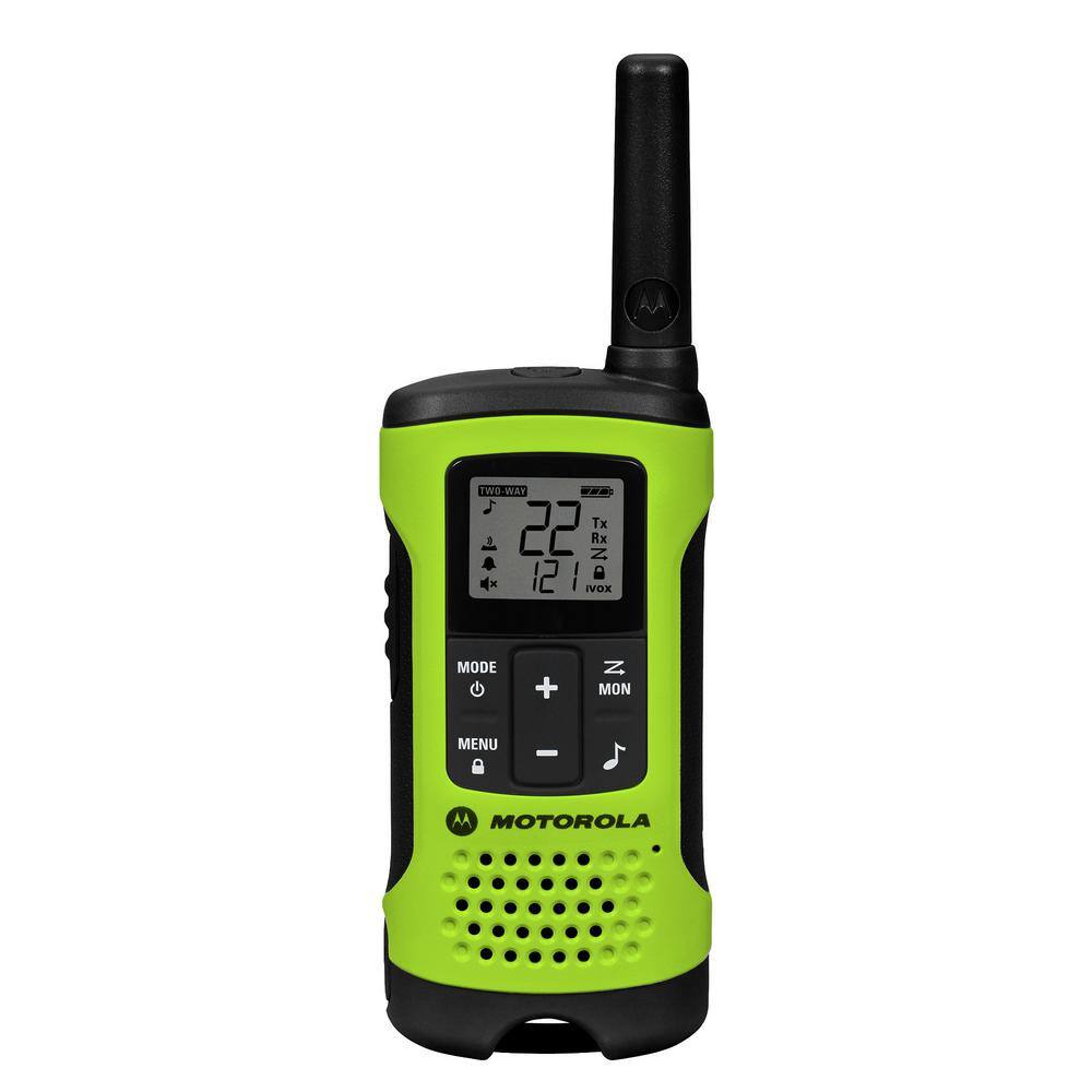 MOTOROLA Talkabout T605 Rechargeable Waterproof 2-Way Radio with Carry Case and Charger in Green (12-Pack) T605-BNDL-1