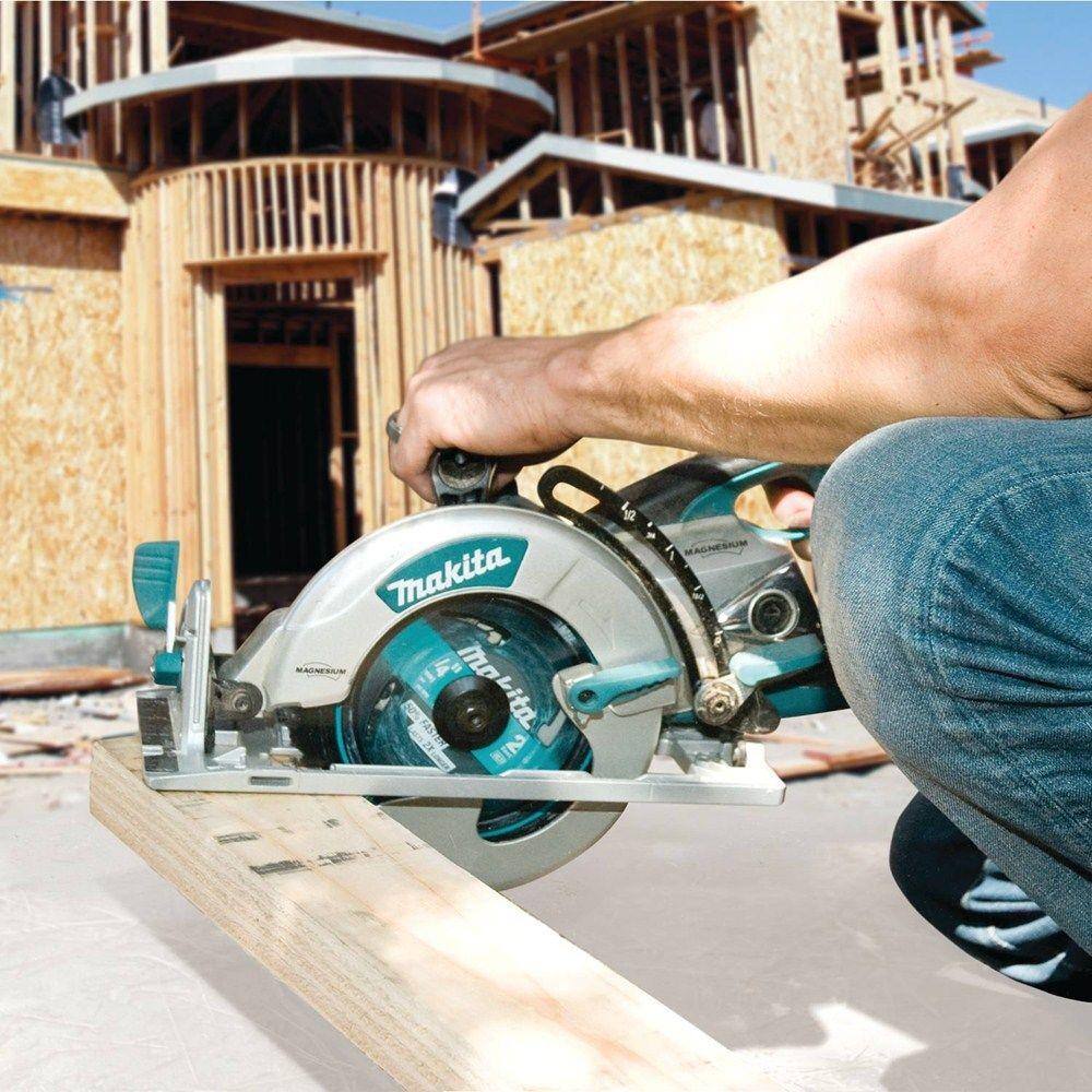 Makita 15 Amp 7-14 in. Corded Lightweight Magnesium Hypoid Circular Saw with built in fan and 24T Carbide blade 5377MG