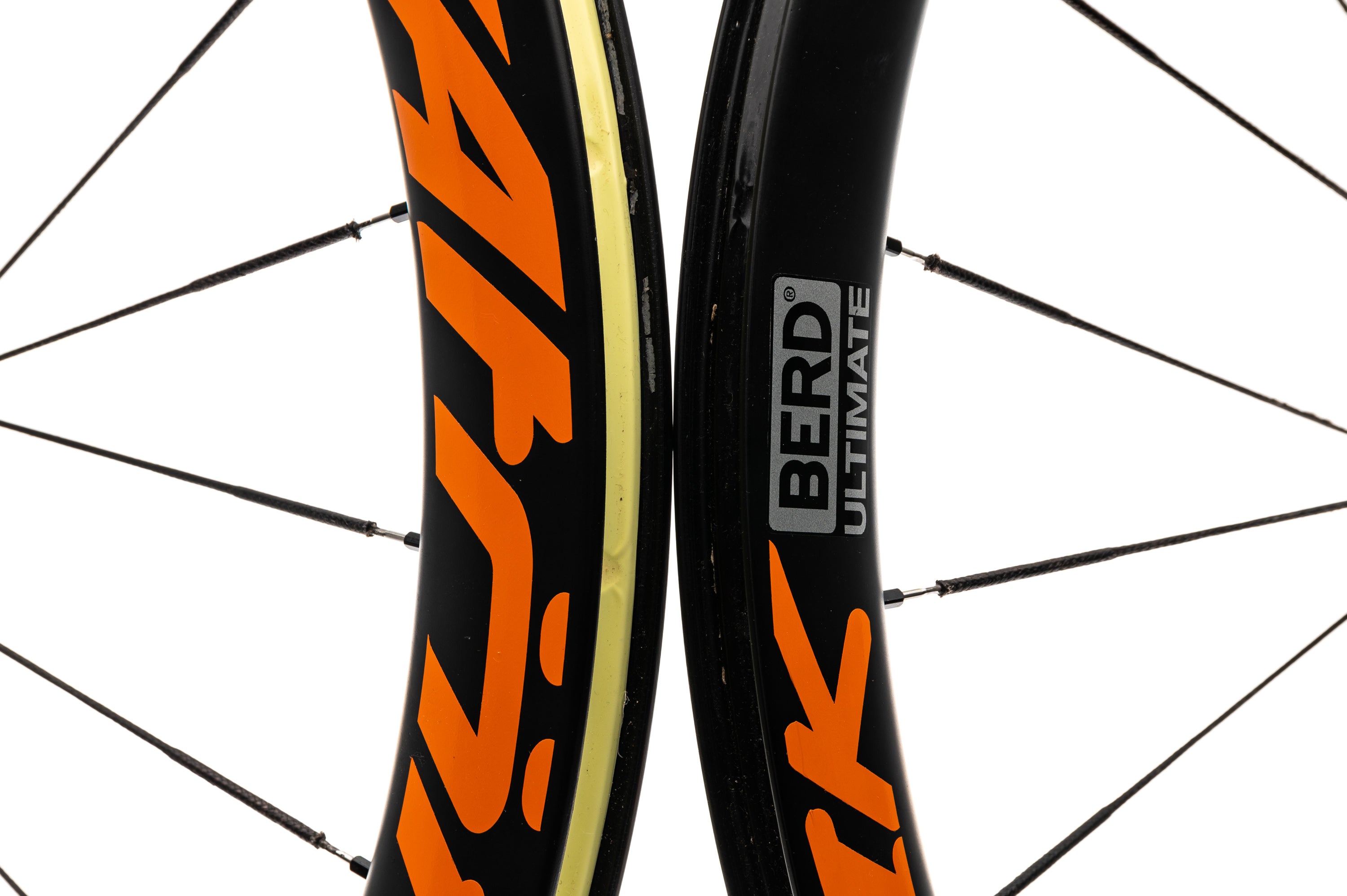 Atomik / BERD 38/50 w/ i9 Hubs Carbon Tubeless 700c Wheelset
