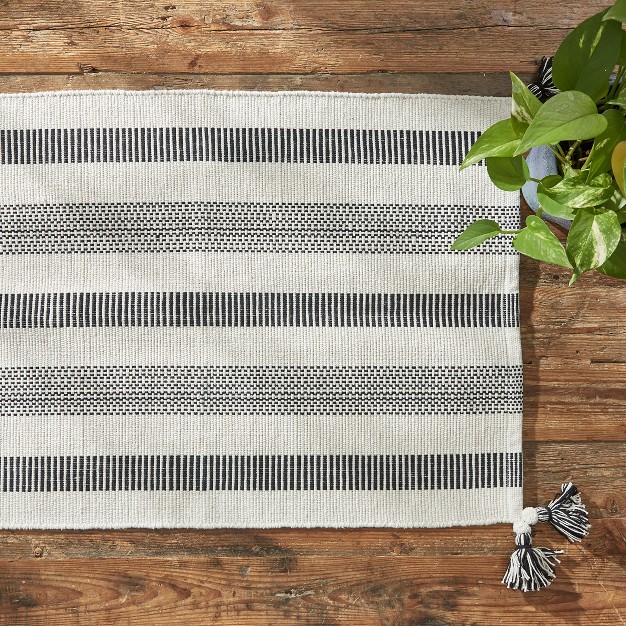 Split P Raven Stripe Rug 2 x27 X 3 x27 Off white