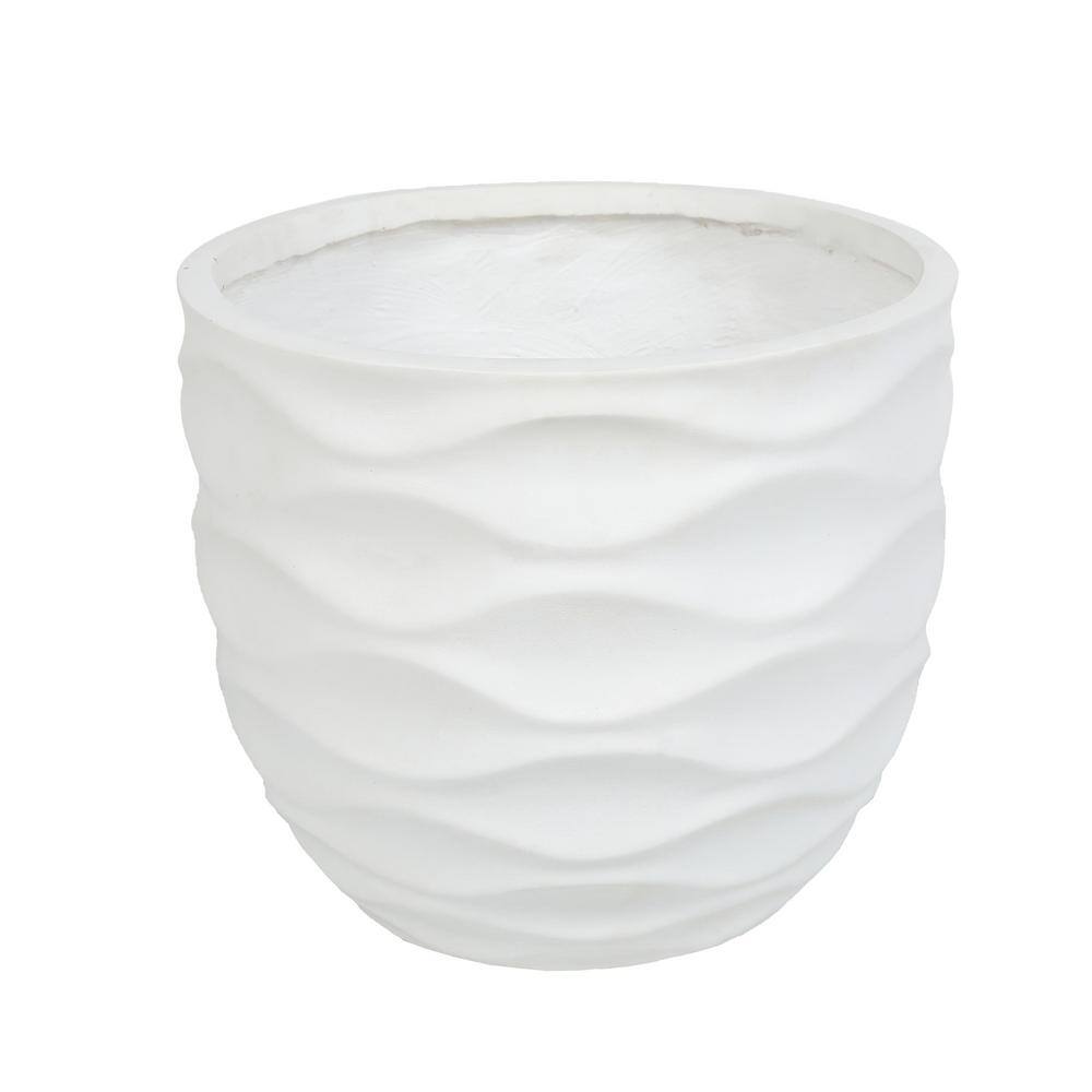 LuxenHome White Wavy Design MgO Fiberclay Planter WHPL264