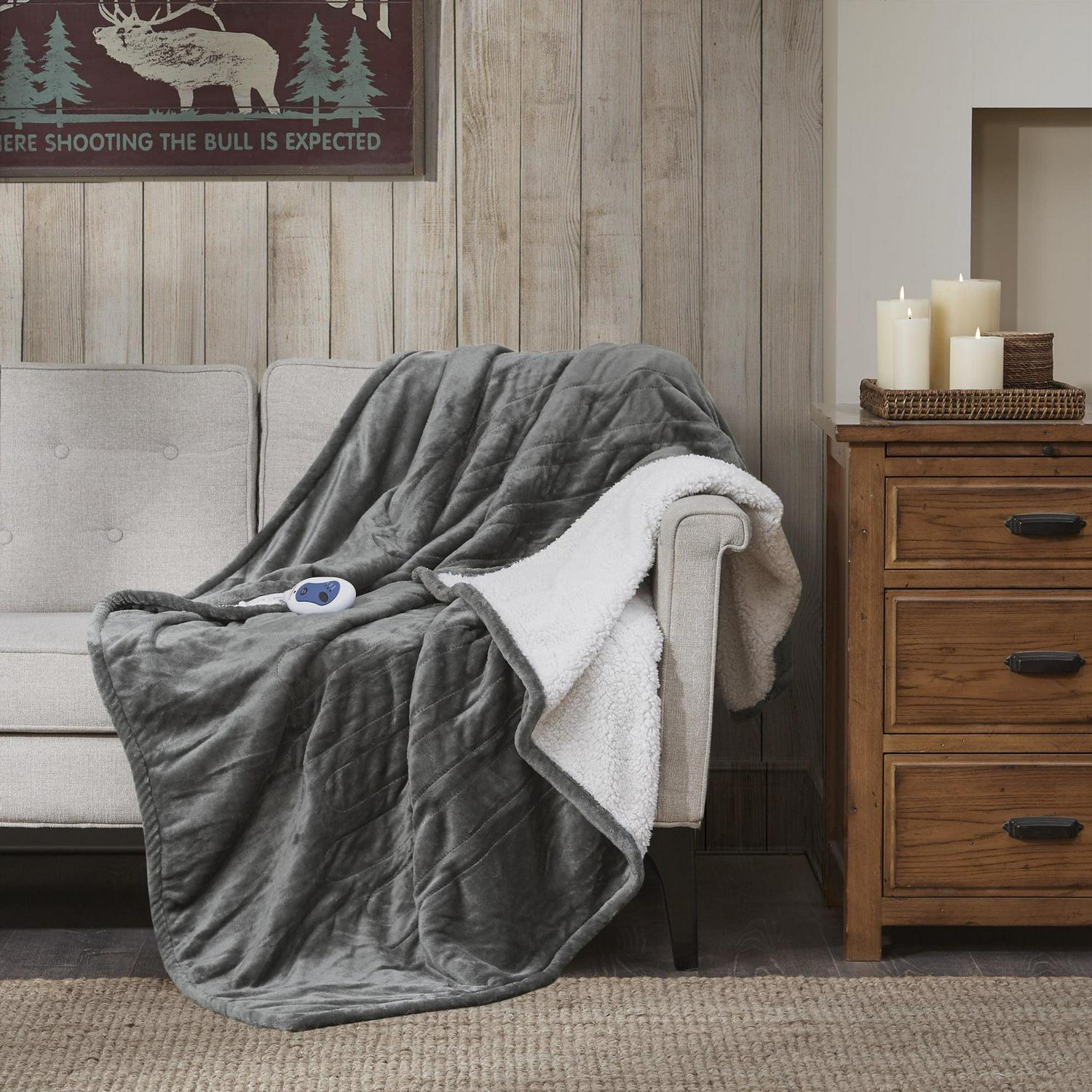 Woolrich Heated Plush to Berber Throw， 60and#215;70 ， Grey