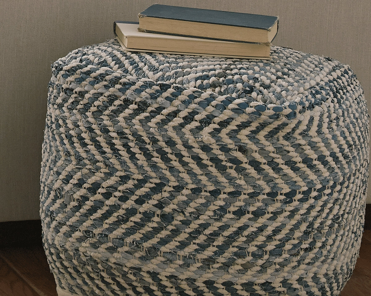 CHEVRON BLUE POUF