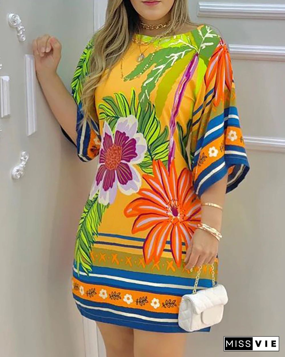 Women's Mini Tropical Print Half Sleeve Round Neck Chic Casual Dress