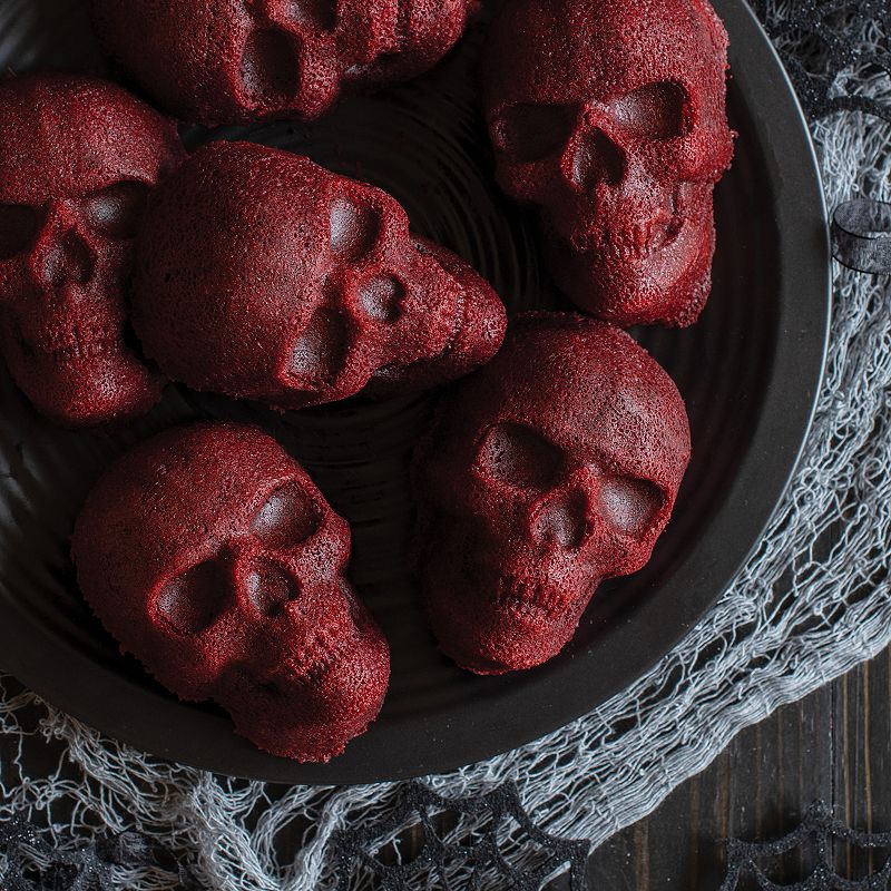 Nordic Ware Haunted Skull Cakelet Pan