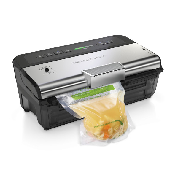 Hamilton Beach NutriFresh Food Vacuum Sealer Machine for Liquids and Food Preservation with 2-Roll Storage and Starter Kit， Model 78218