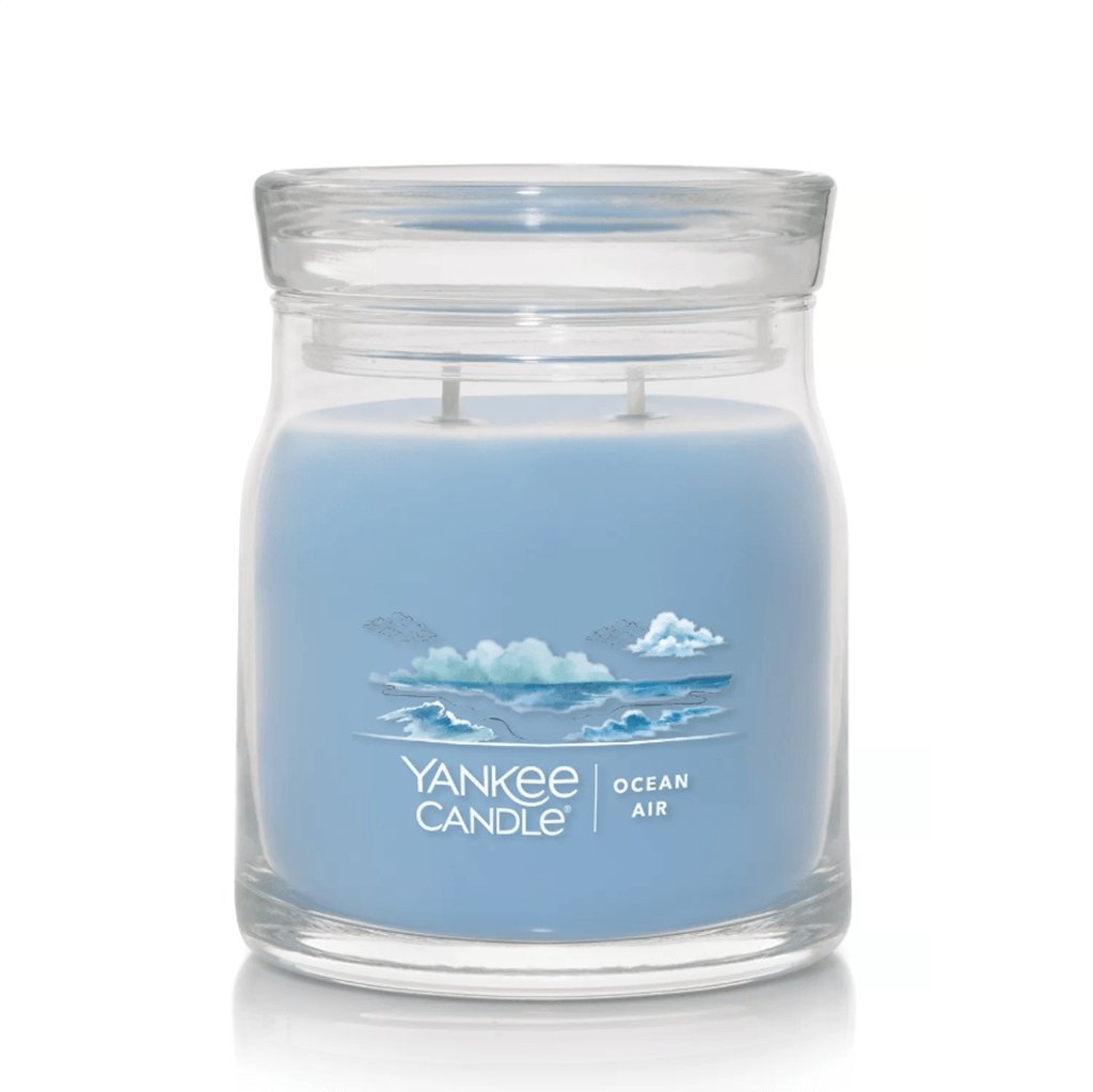 Yankee Candle  Signature Medium Jar Candle in Ocean Air