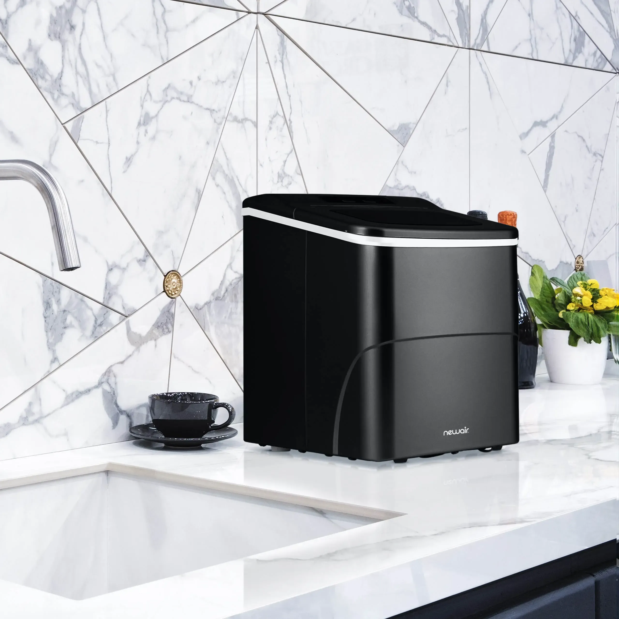 NewAir Matte Black Countertop Ice Maker