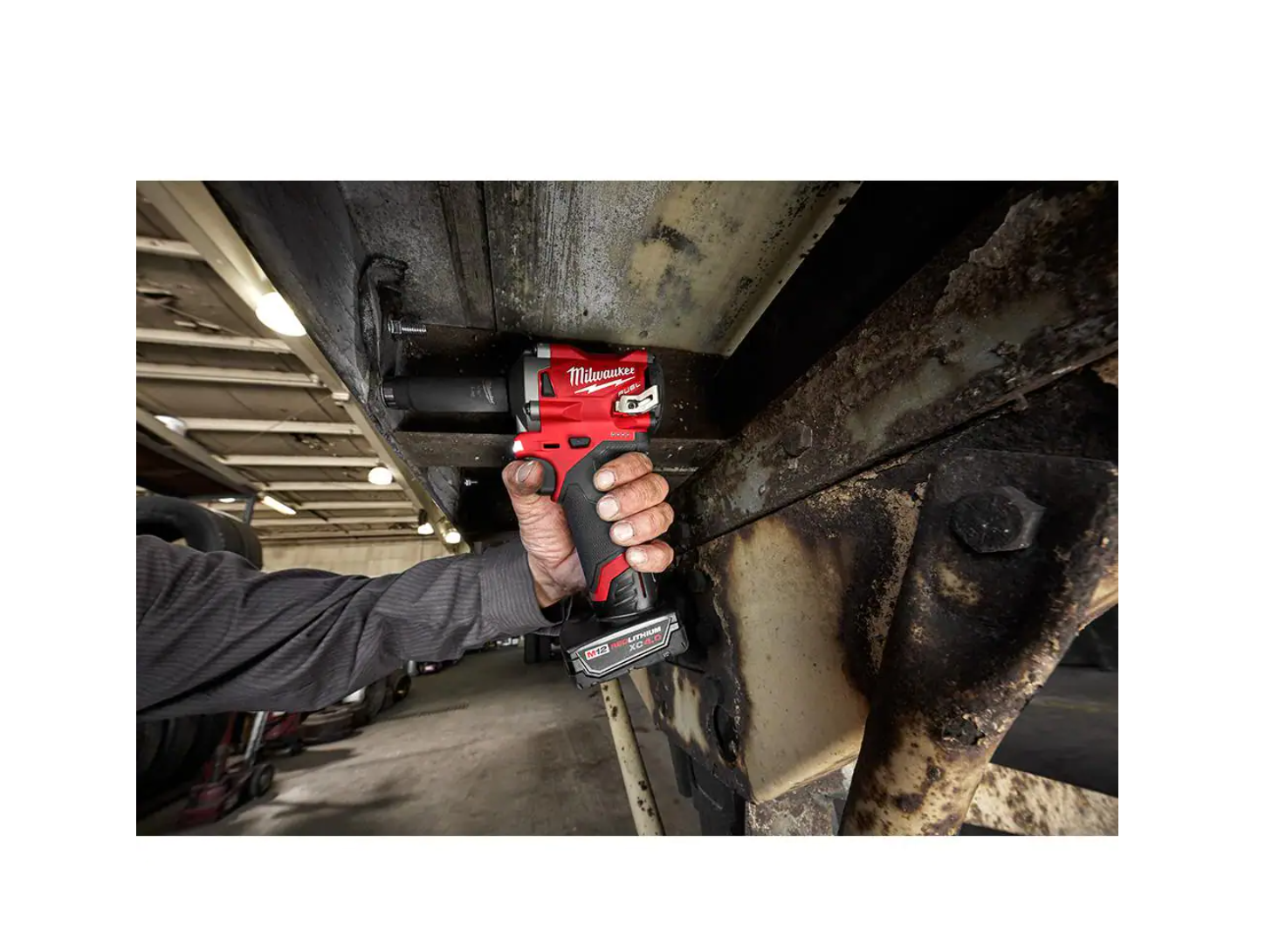 Milwaukee 2555-22-2457-20 M12 FUEL 12V Lithium-Ion Brushless Cordless Stubby 1/2 in. Impact Wrench Kit with M12 3/8 in. Ratchet