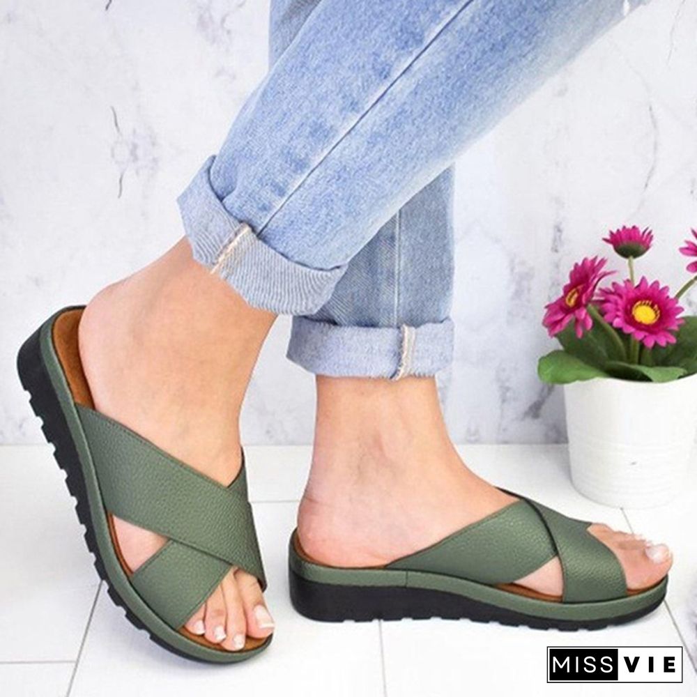 Women Cross Slippers Fashion Casual Comfy Platform Slippers Ladies Wedge Sandals Flip Flops Beach Slippers Plus Size