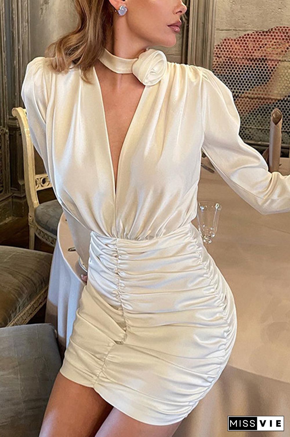 White Choker V Neck Ruched Bodycon Dress