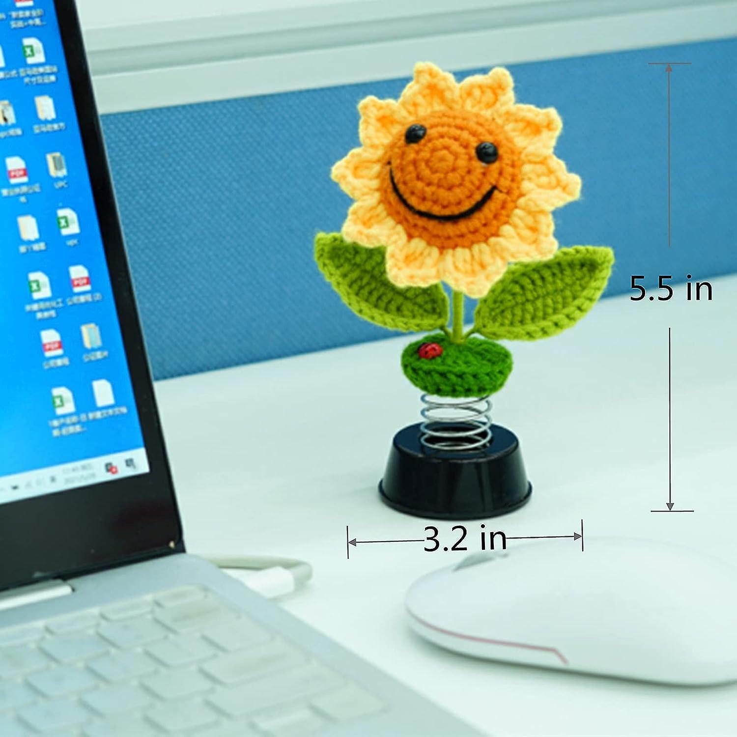 Sunflower Car Accessories Dashboard Decorations， Crochet Smiley Shaking Sun Flowers Bobblehead Dashboard Car Decor For Women， (handmade Knitted)