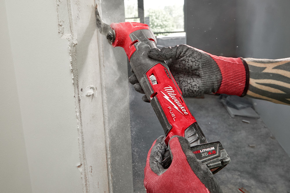 M12 FUEL™ Oscillating Multi-Tool with M12™ REDLITHIUM™ 1.5Ah Battery and Charger Kit