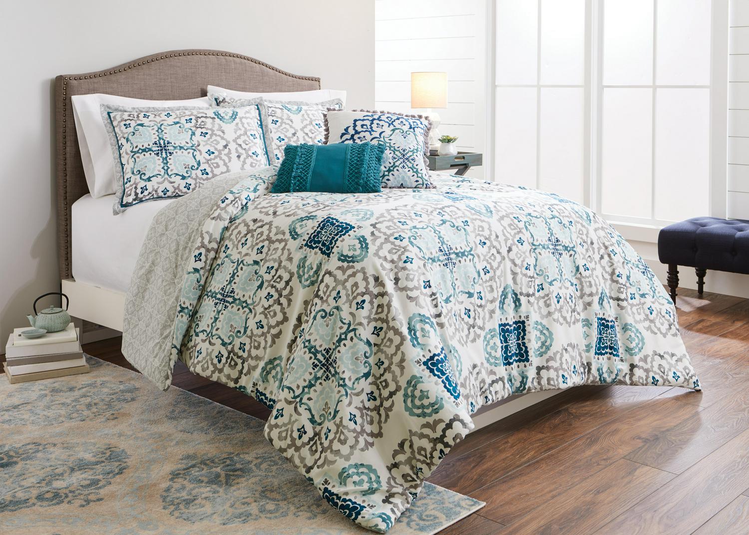 Better Homes and Gardens Blue Carved Medallion 5Piece Comforter Set Full