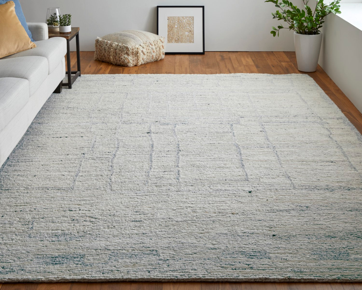 Conor Distressed Ivory/Gray/Blue Rug