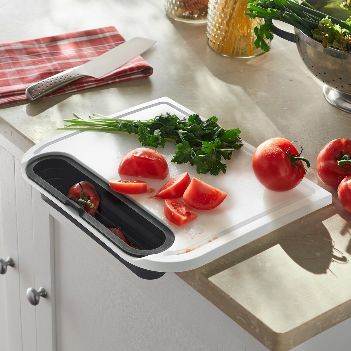 Weber Cut and Catch Cutting Board