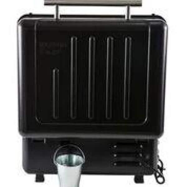 Traeger Ranger Pellet Grill and Smoker in Black