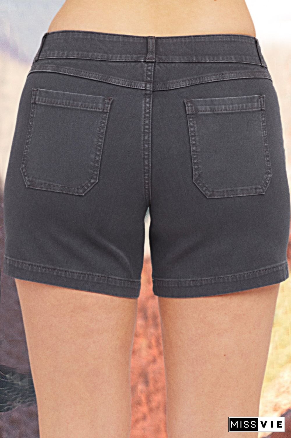 Pocket Detail Mid Waist Shorts