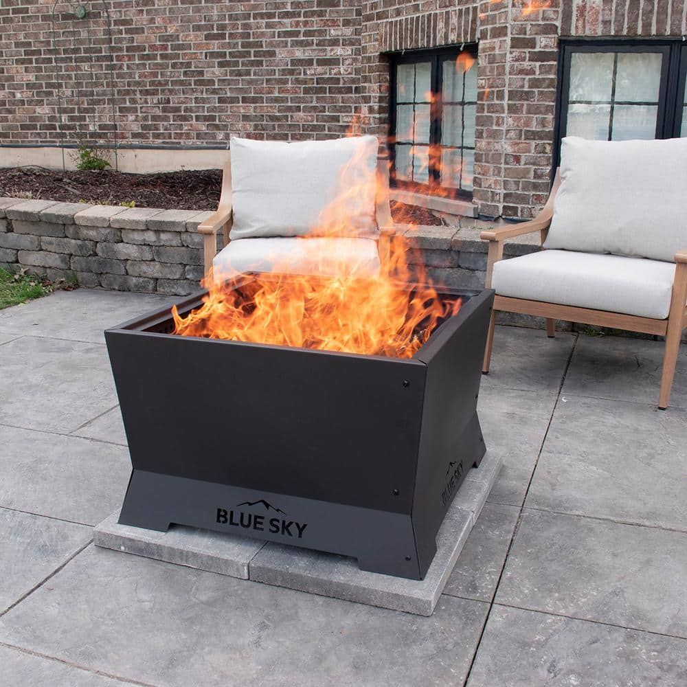 BLUE SKY OUTDOOR LIVING The Mammoth 28 in. x 18 in. Square Steel Wood Patio Smokeless Fire Pit SFP28SQ-B