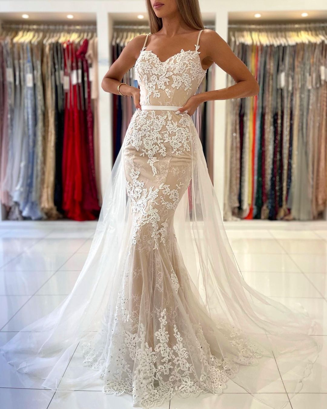Spaghetti-Straps Mermaid Prom Dress Appliques Tulle Skirt