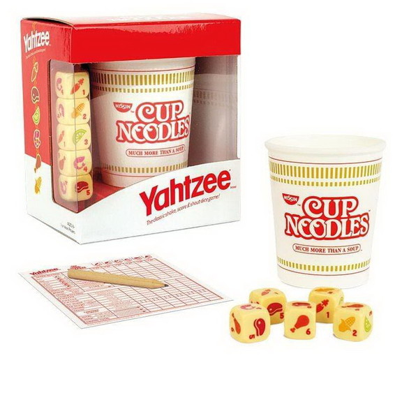 USAopoly USO YZ136 728 C Cup Noodles Yahtzee Dice ...