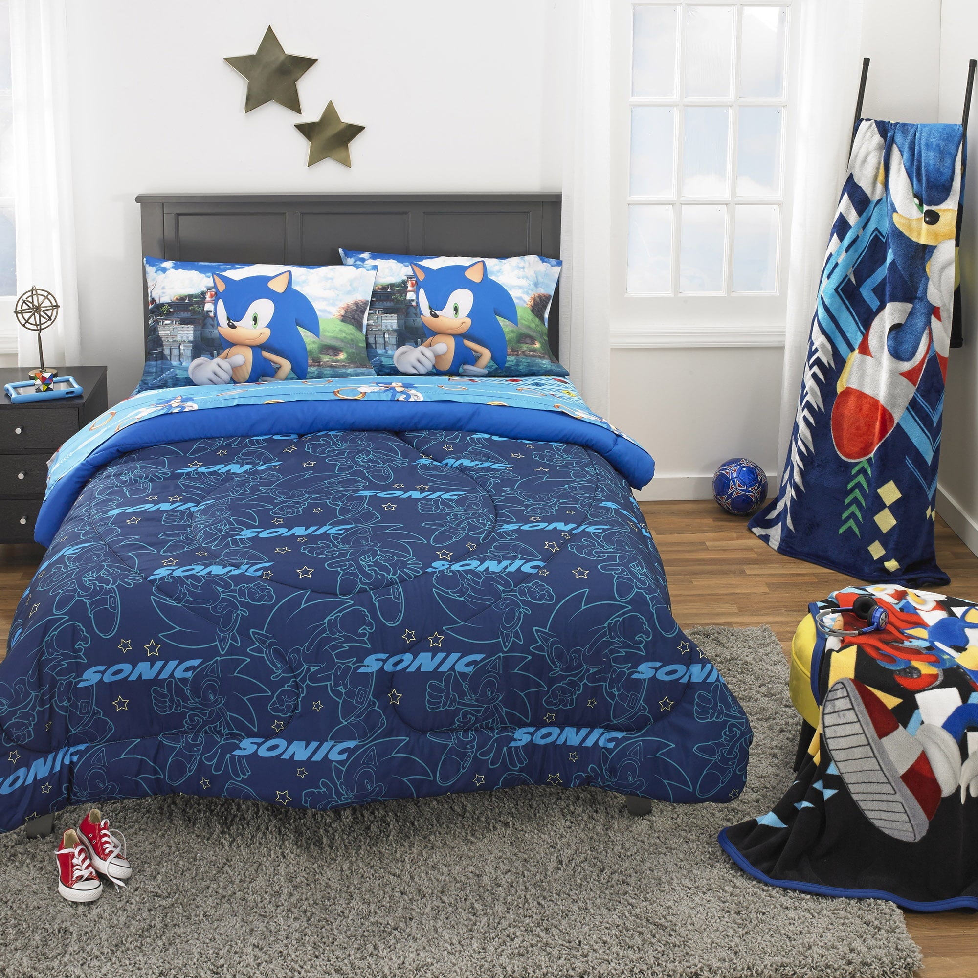 Sonic the Hedgehog Kids Full Bed in a Bag, Gaming Bedding, Comforter and Sheets, Blue, Sega