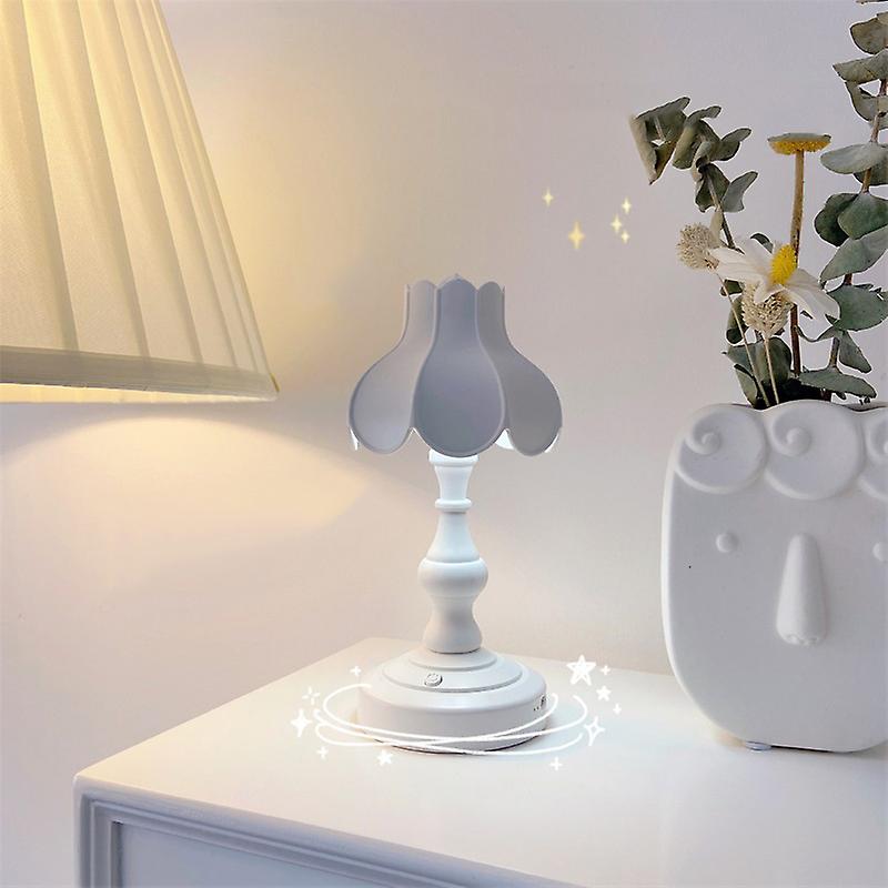 Desk Lamp Retro Lotus Leaf Ingenious Lovely 3 Light Sources Small Table Night Lamp for Girls Bedroom White