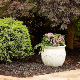 Southern Patio Atkinson Medium 13.8 in. x 11.4 in. 18 qt. White Ceramic Outdoor Planter CRM-088776