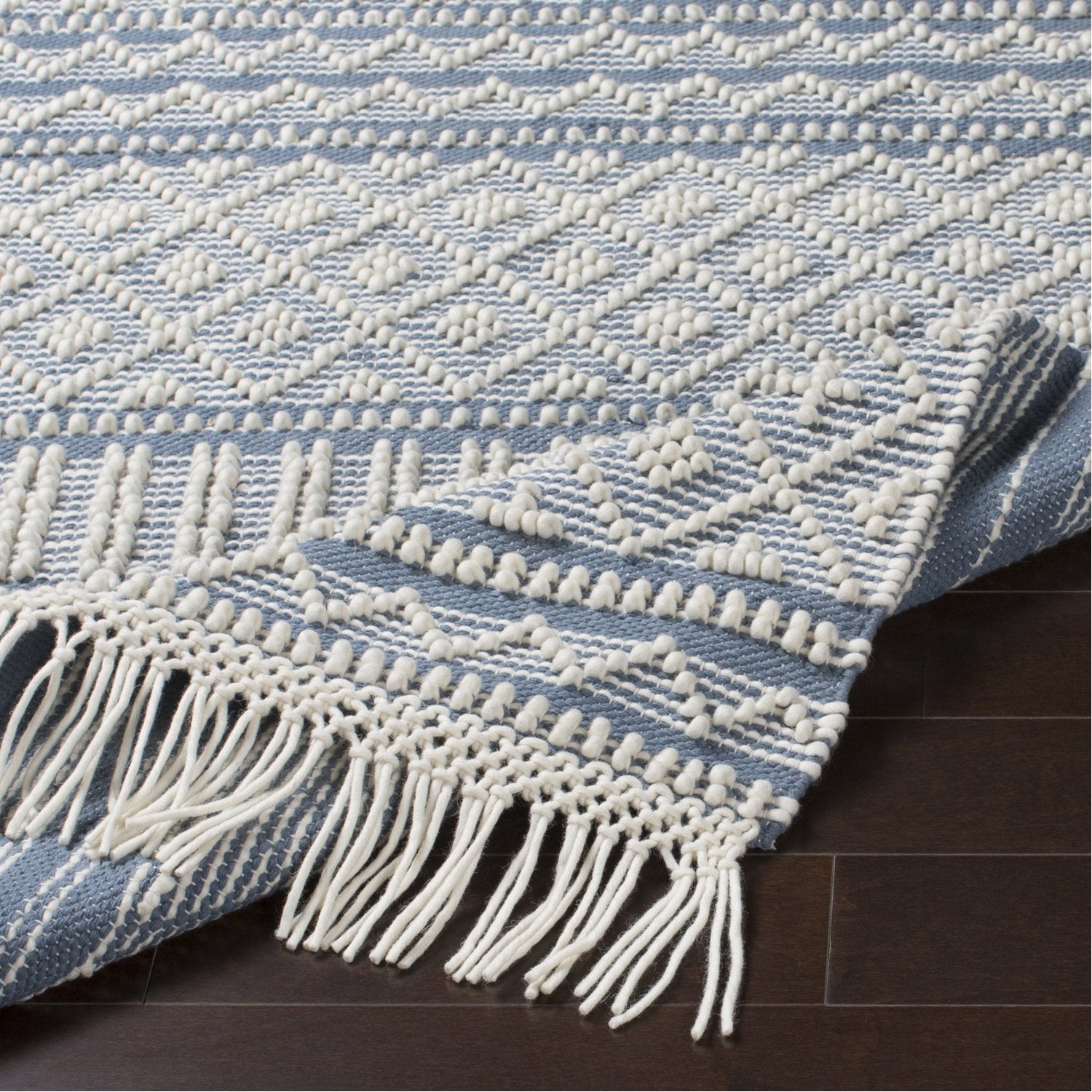 Farmhouse Tassels Hand Woven Rug