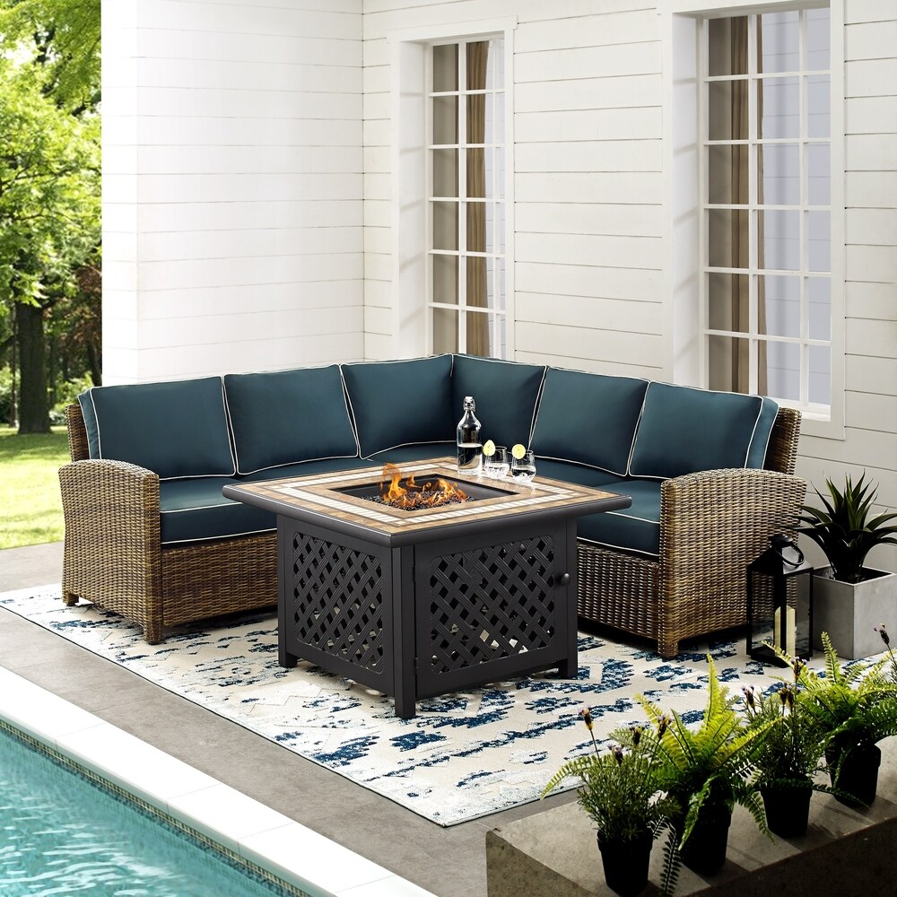 Bradenton 4 Piece Outdoor Wicker Seating Set With Navy Cushions