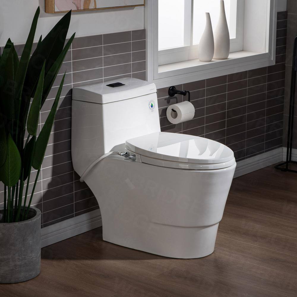 WOODBRIDGE Marsala II One Piece 1.1GPF1.6 GPF Dual Flush Elongated Toilet with Non-Electric Toilet Seat Included in White HT0042