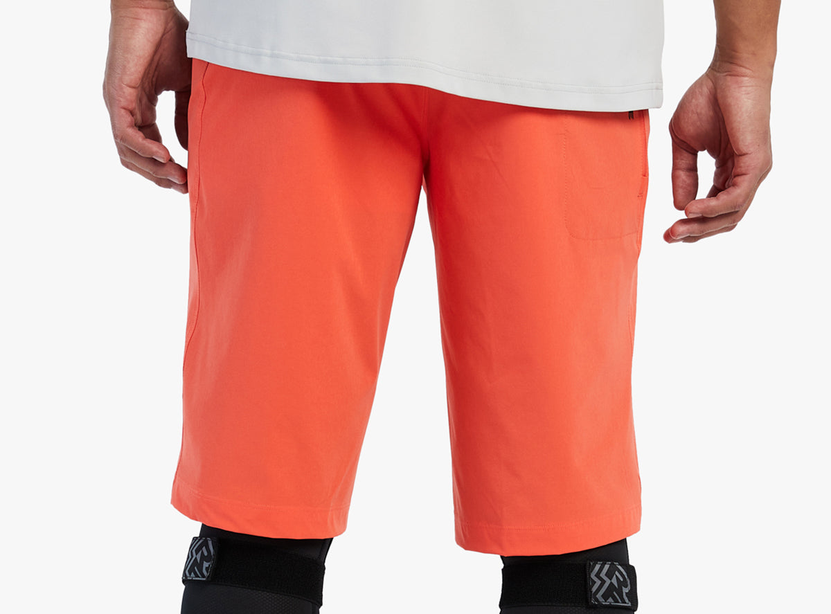 Race Face Traverse MTB Short - Coral - 2022