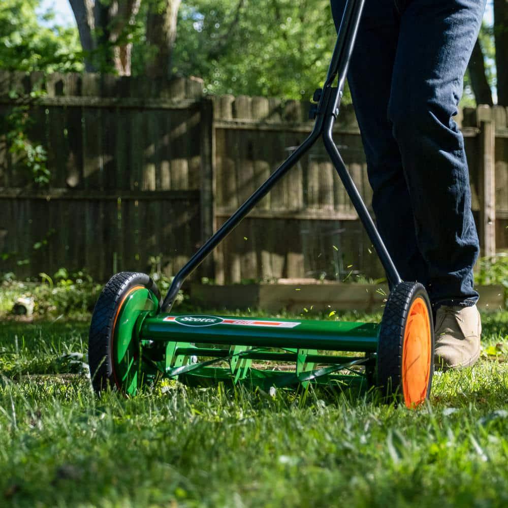 Scotts Scott8217s 16 in Manual Walk Behind Push Reel Lawn Mower