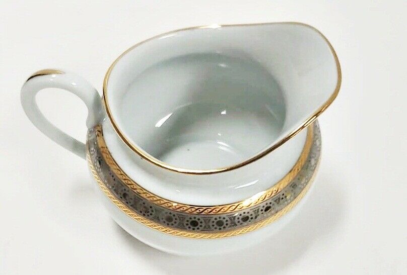 Haviland Limoges Place Vendome Creamer Small， Holds 5 oz