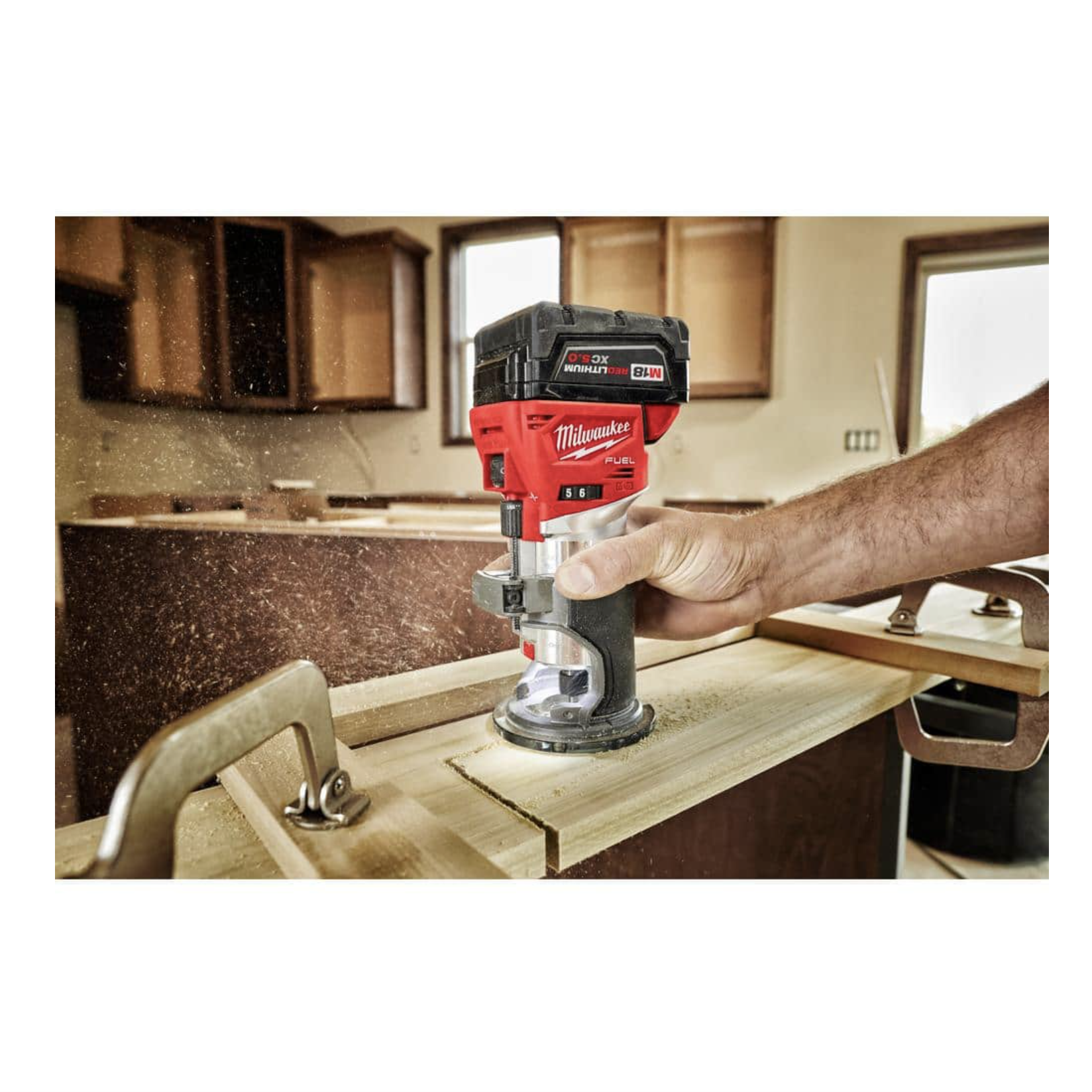 Milwaukee M18 FUEL 18V Lithium-Ion Brushless Cordless Compact Router w/ Compact Router Plunge Base