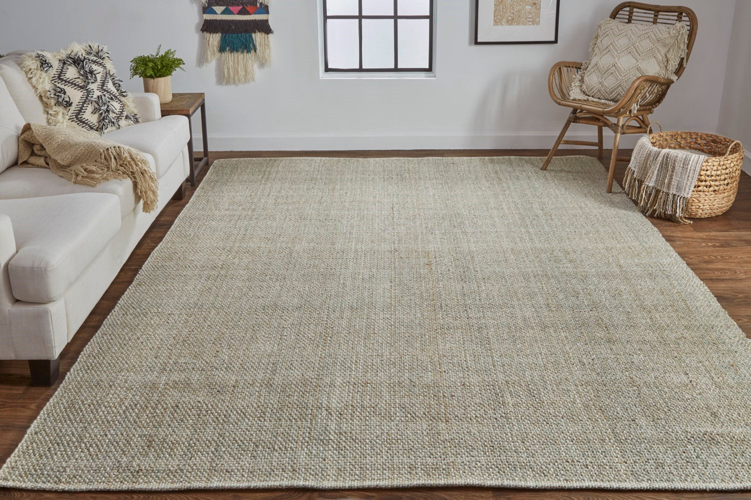 Siona Handwoven Solid Color Olive/Sage Green Rug