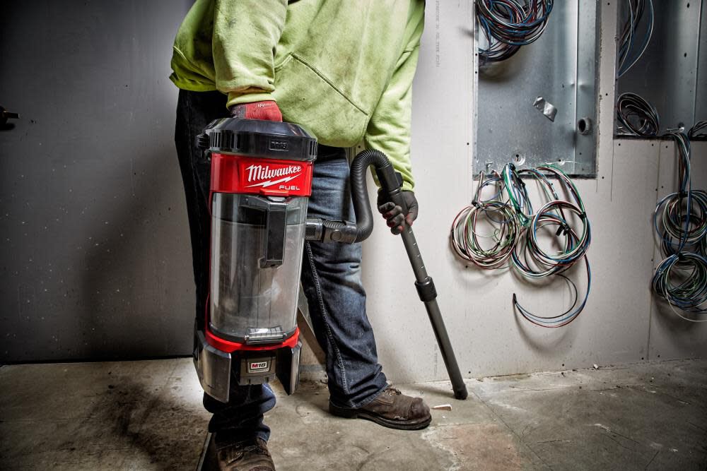 Milwaukee M18 FUEL 3-in-1 Backpack Vacuum 0885-20 from Milwaukee