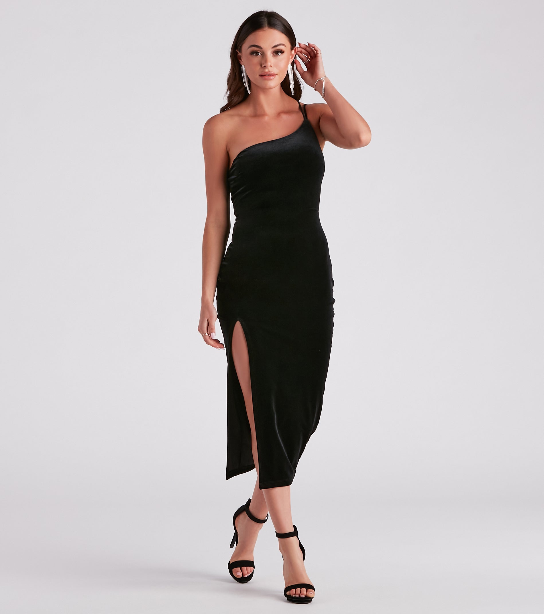 Christen Formal Velvet Midi Dress