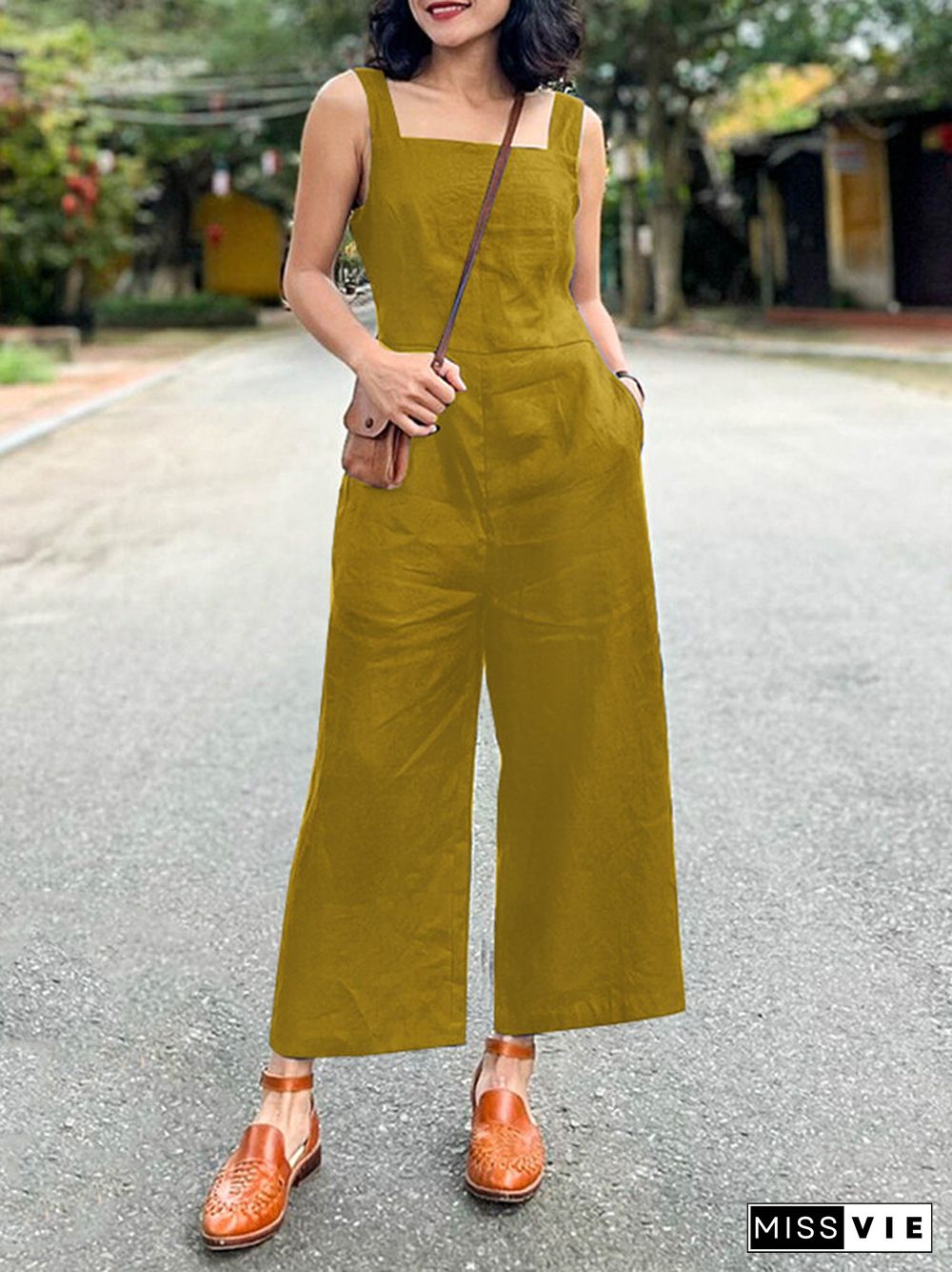 Solid Pocket Square Collar Sleeveless Wide Leg Jumpsuit