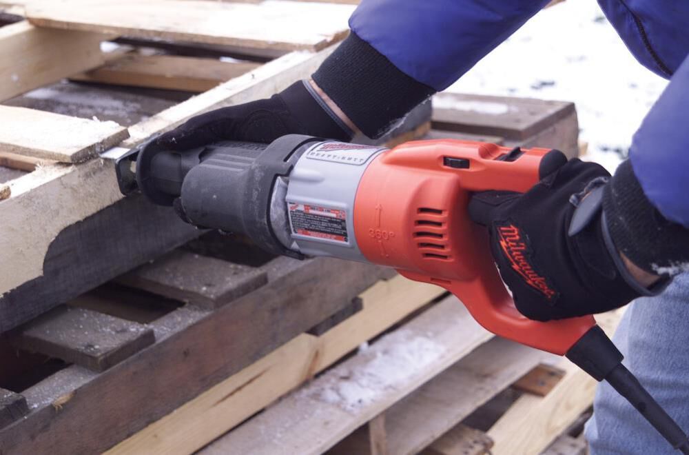 Milwaukee 360 Rotating Handle Orbital Super Sawzall Reciprocating Saw 6523-21 from Milwaukee