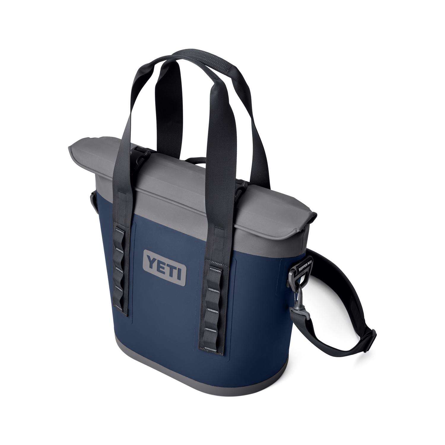 YETI Hopper M15 Navy 32 cans Cooler Bag